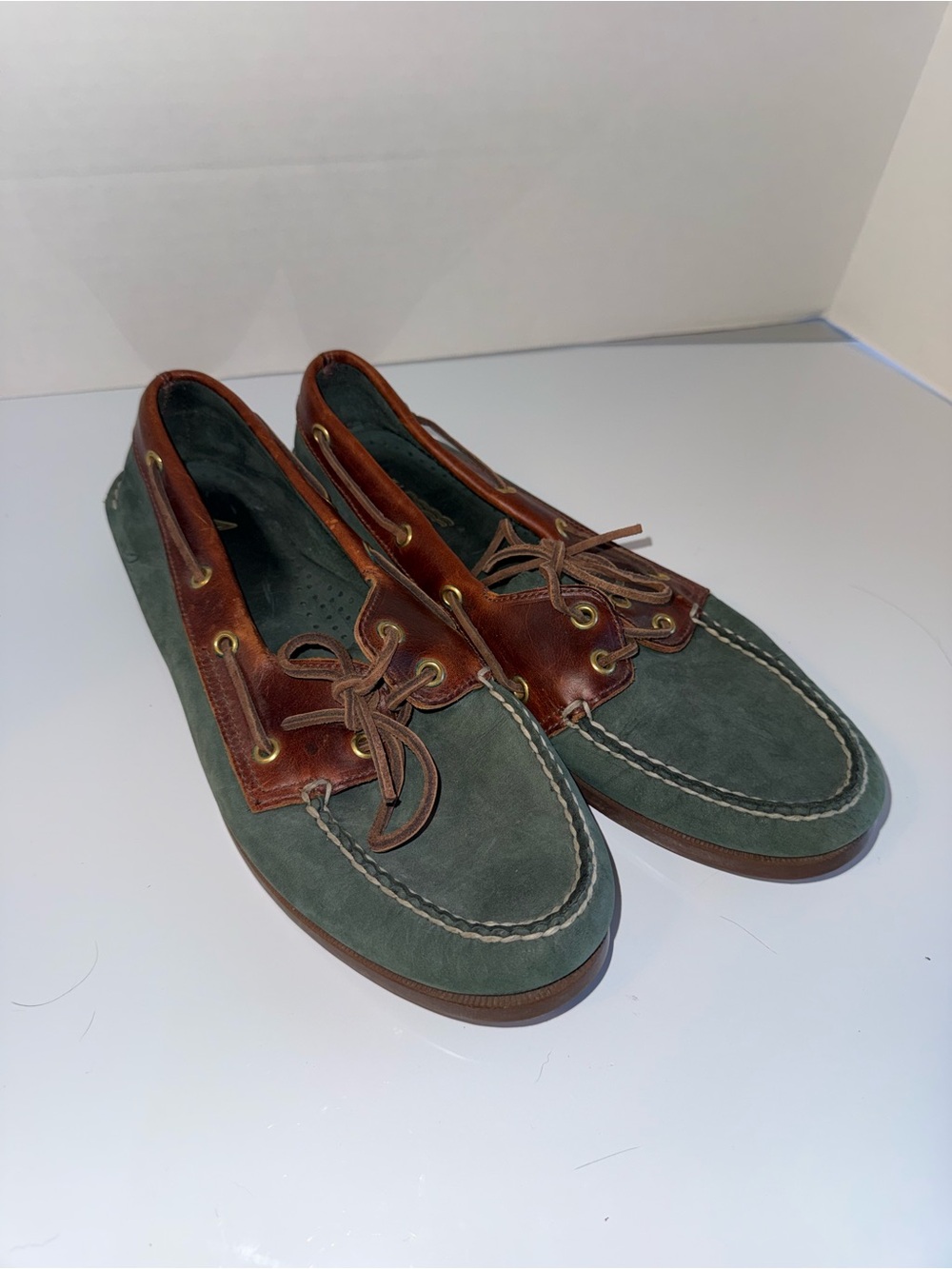 SPERRY Men's true Vintage Green and Brown Leather-Suede preppy Boat Shoes 10